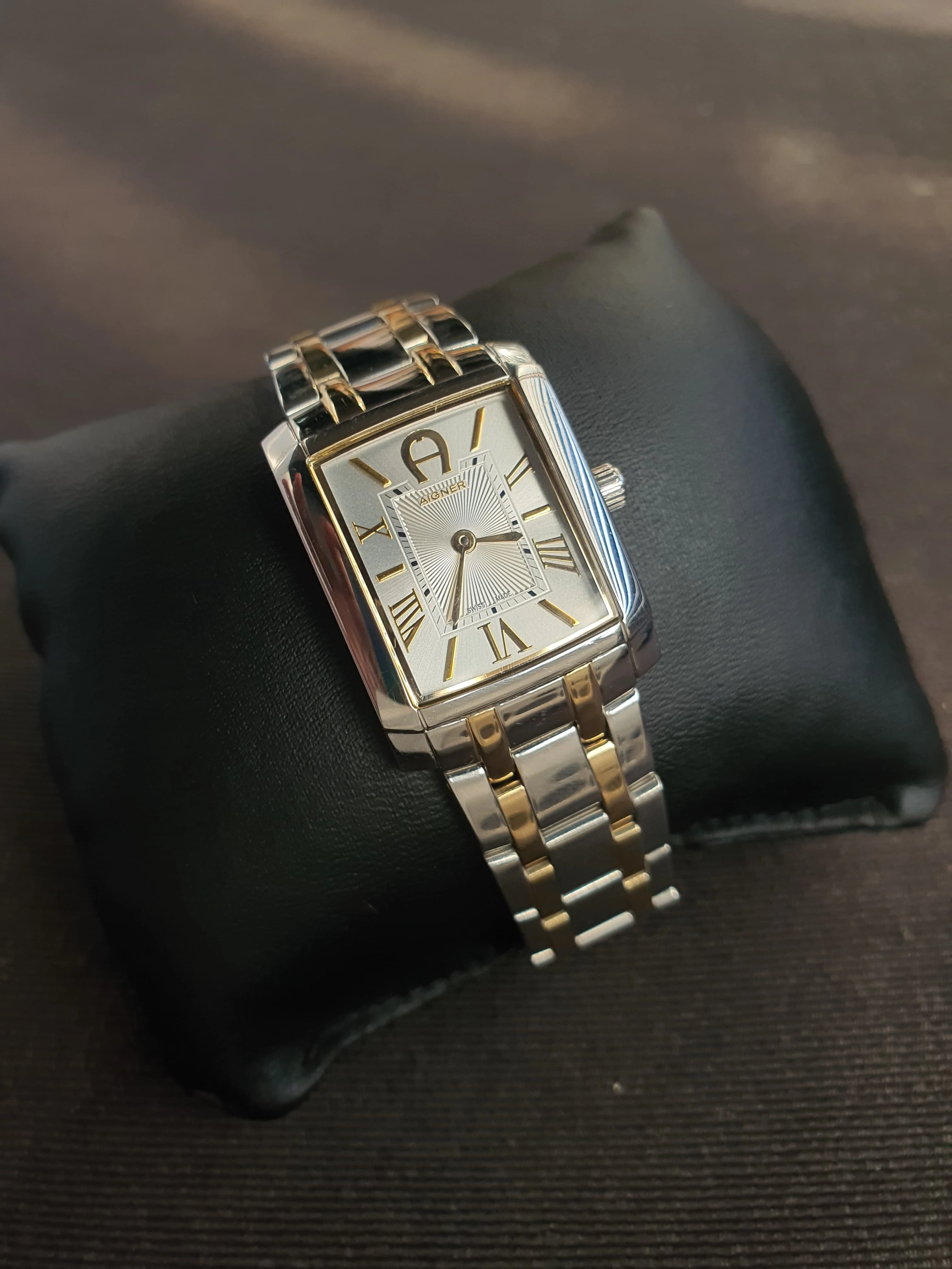 Aigner Ladies Watch Rectangular Dial Quartz Watch (BACK PLAIN) - Image 3