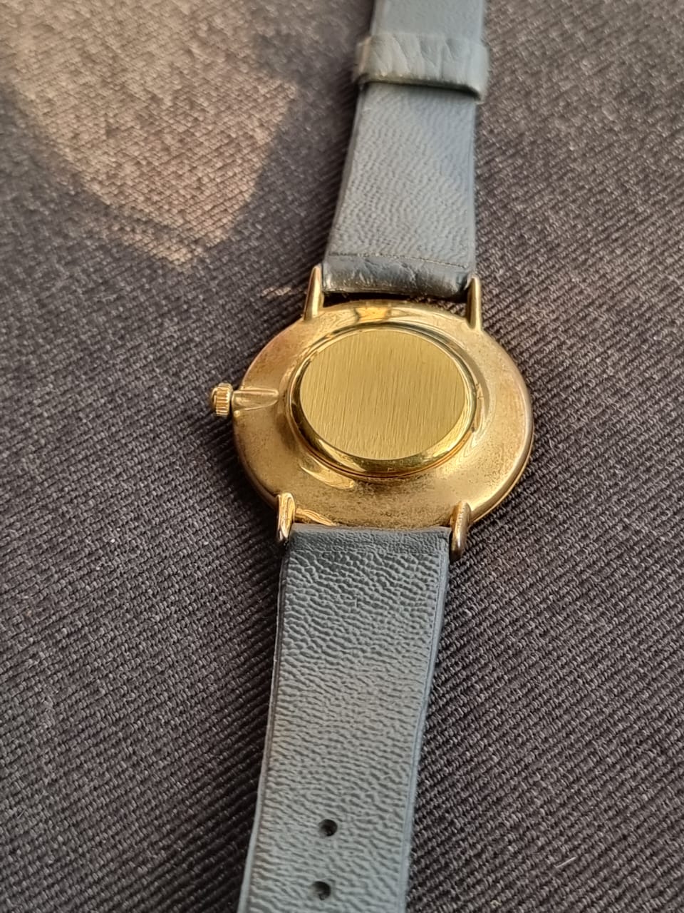 Andri Zach Ladies Watch 32mm Dial Size - Image 3