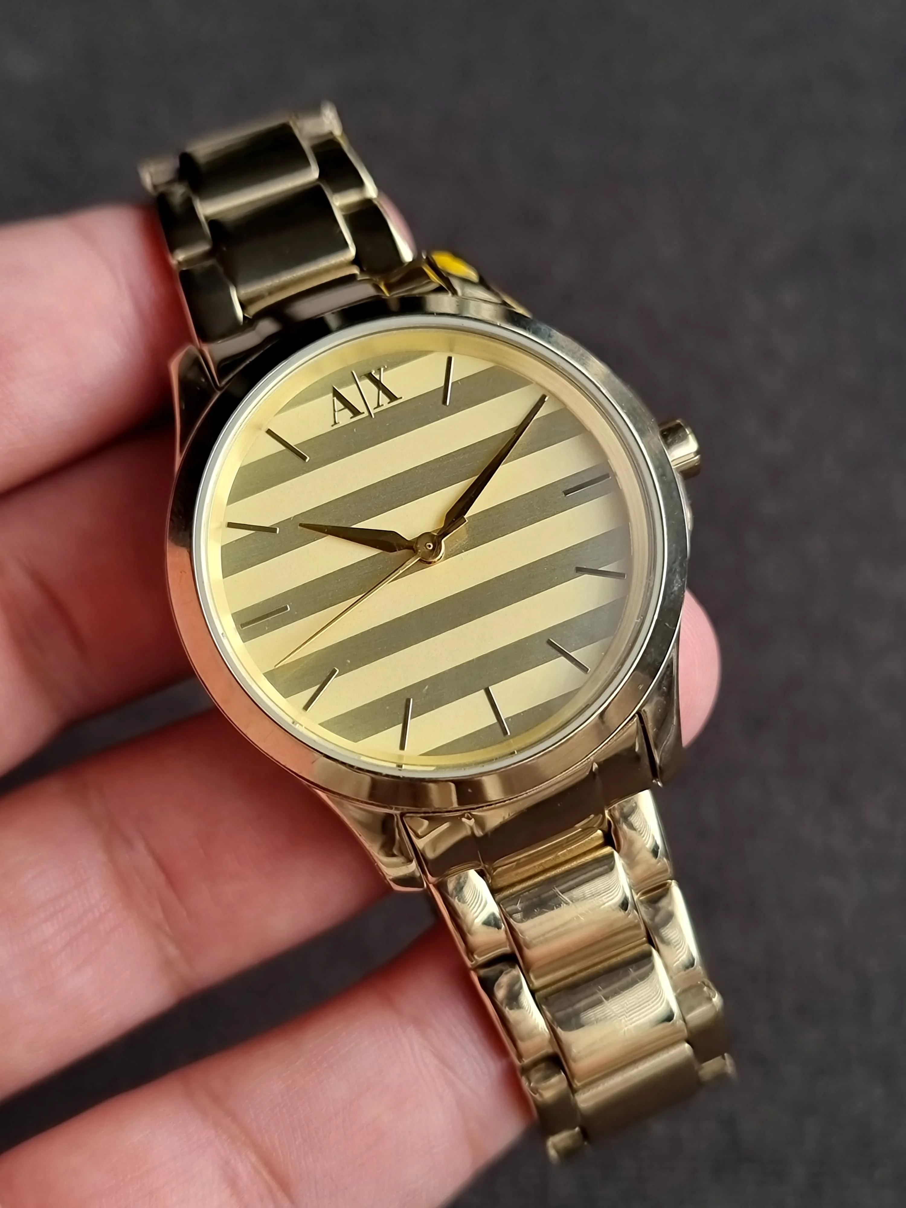 Armani Exchange Ladies Watch golden Casing Quartz Watch - Image 2