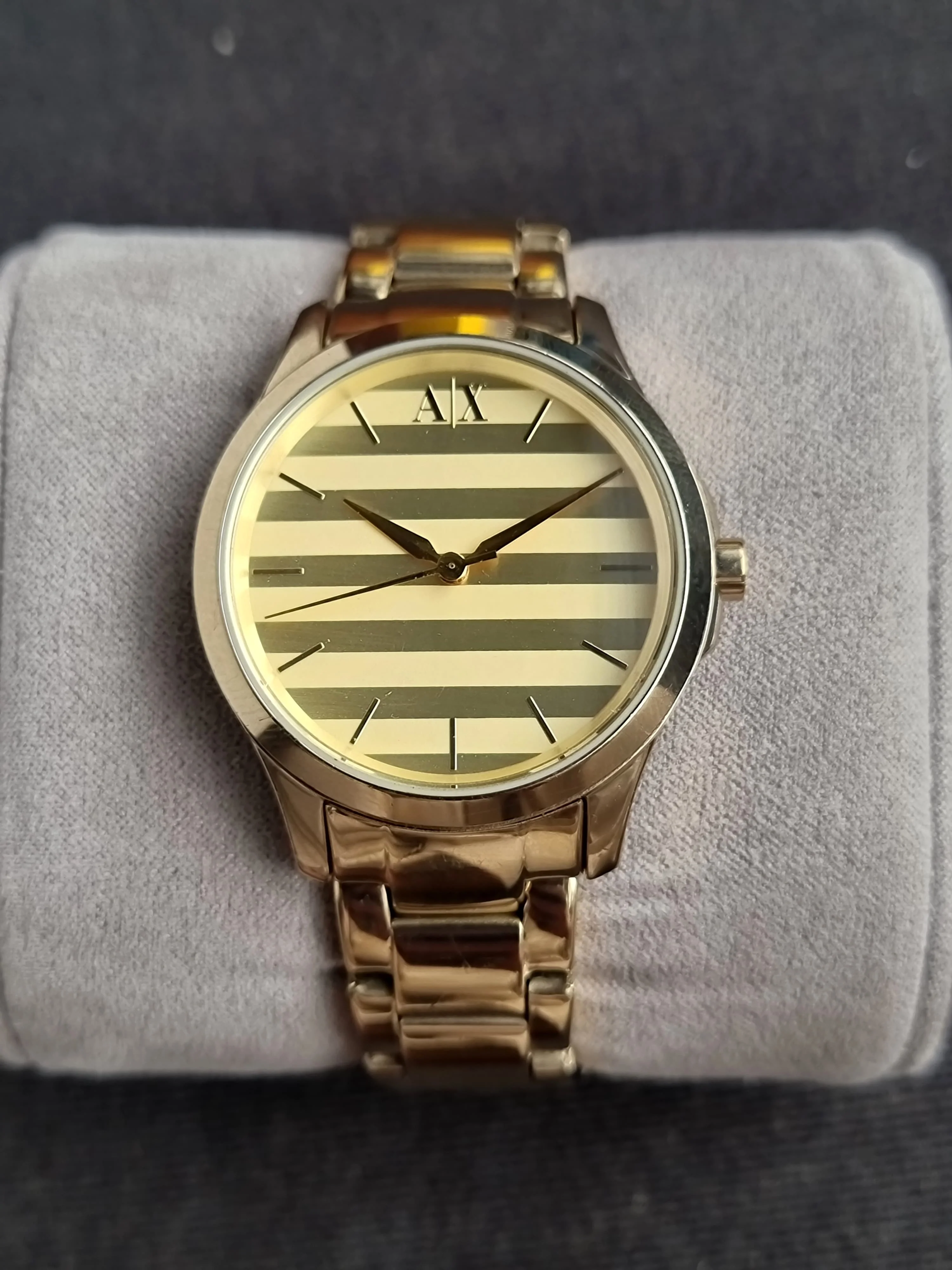 Armani Exchange Ladies Watch golden Casing Quartz Watch - Image 3