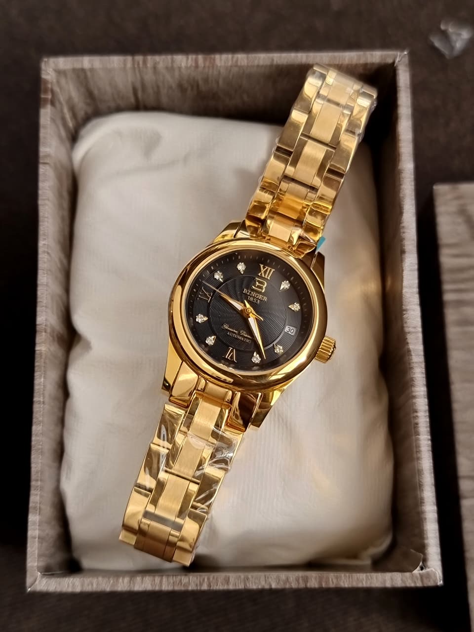 Binger Ladies Watch Golden Casing Automatic - Image 3