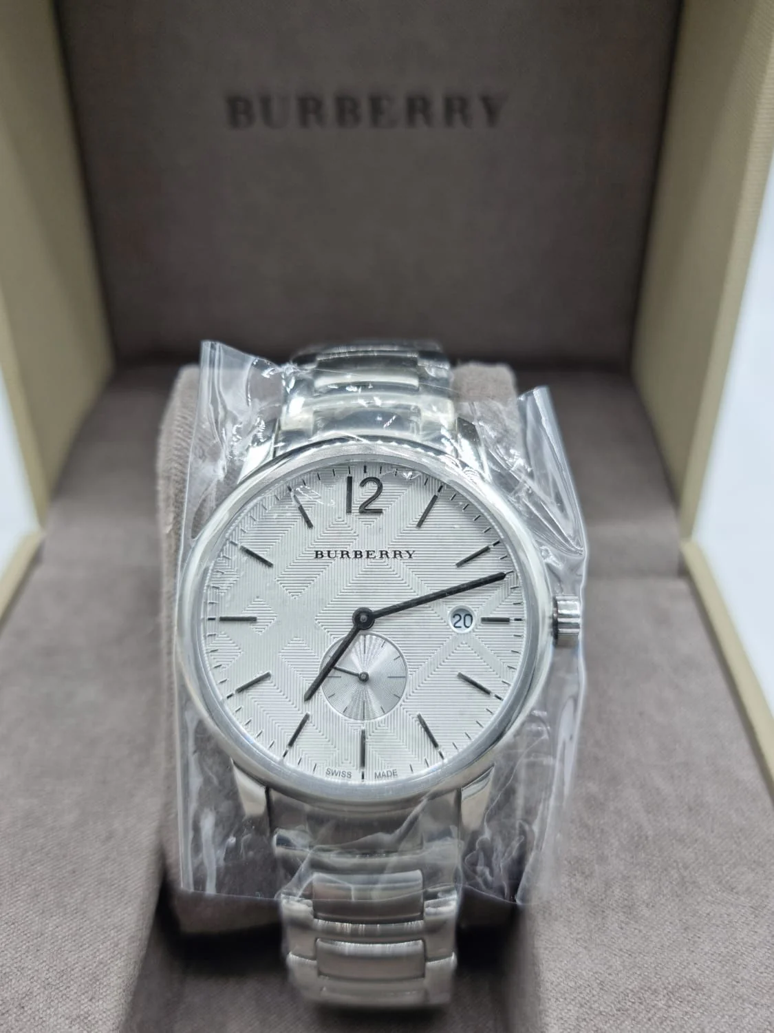 Burberry Men's The Classic Watch BU10004 - Image 4