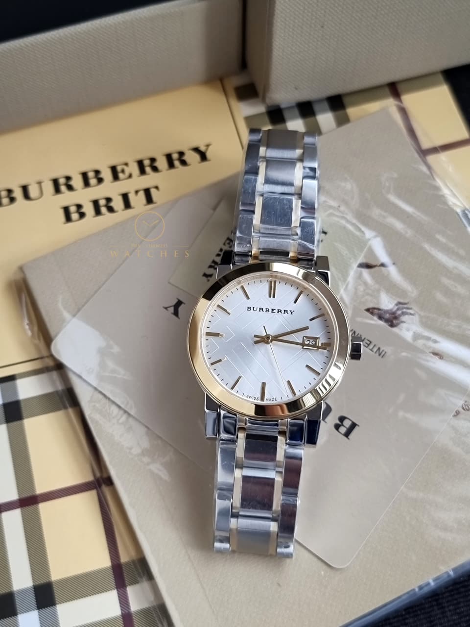 BURBERRY Silver Dial Two-tone Silver and Gold-tone Bracelet Ladies Watch BU9115