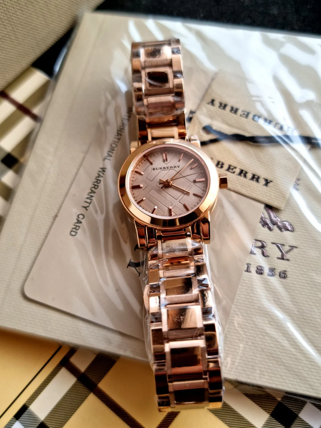 BURBERRY The City Petite Beige Dial Rose Gold-tone Ladies Watch BU9228 - Image 10