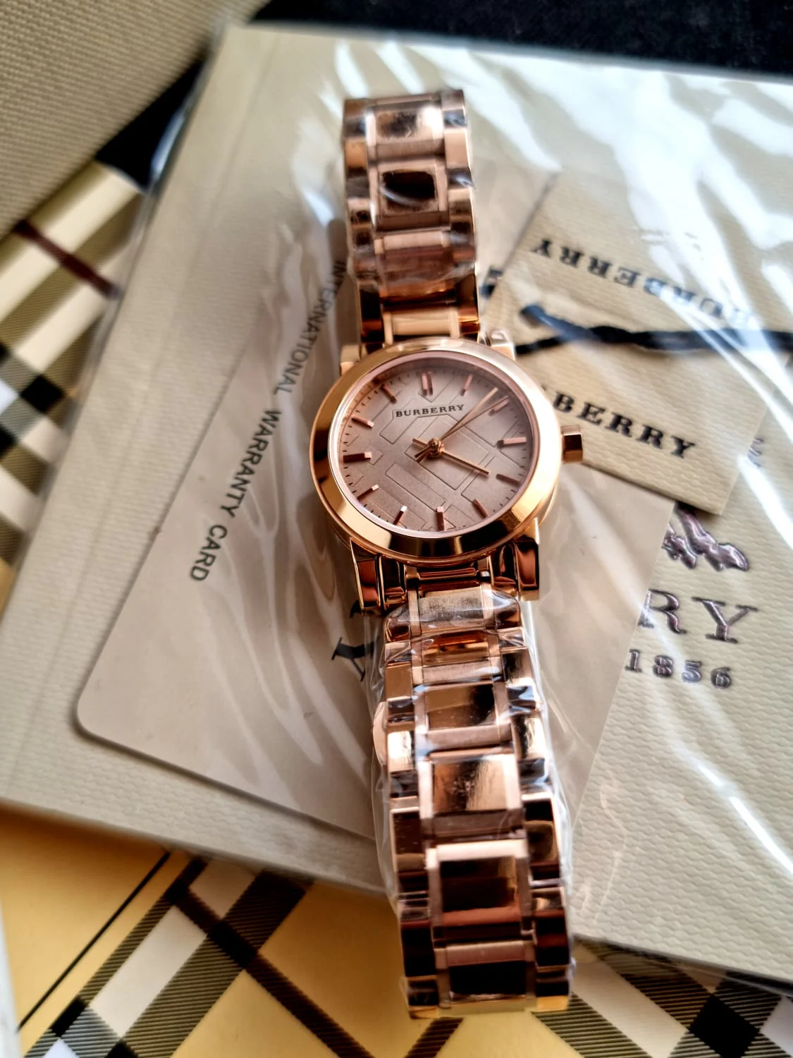 BURBERRY The City Petite Beige Dial Rose Gold-tone Ladies Watch BU9228 - Image 9