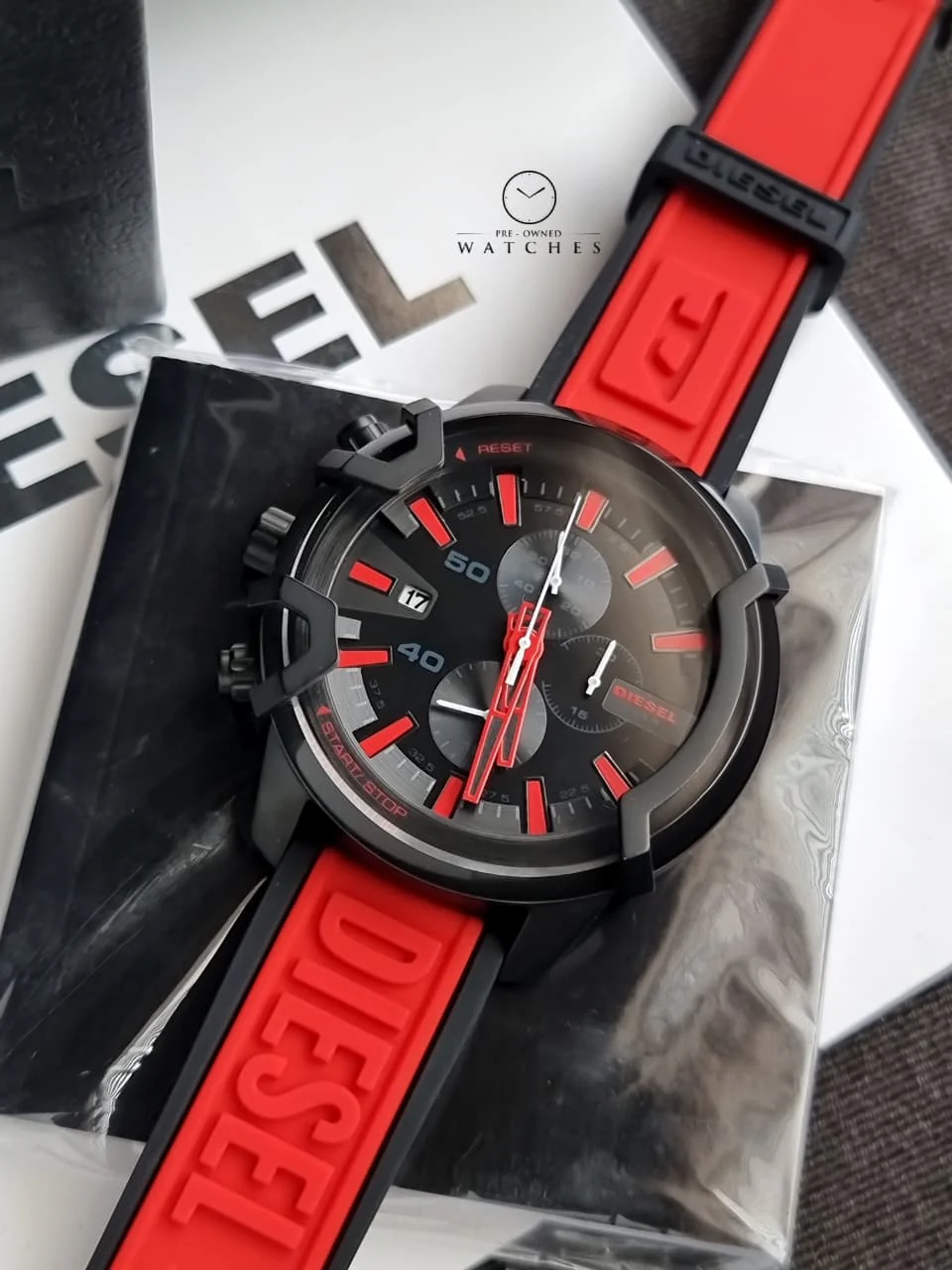Diesel DZ4530 Men's Watch Chronograph Black Dial Steel 45mm - Image 4