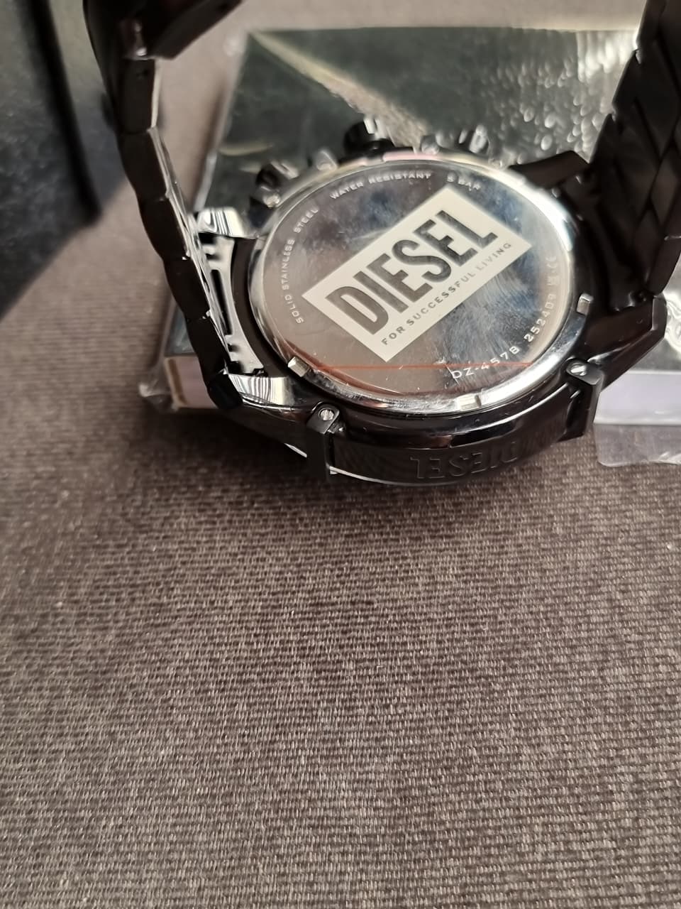 DIESEL Griffed Watch for Men, Quartz Chronograph Movement DZ4578 - Image 3