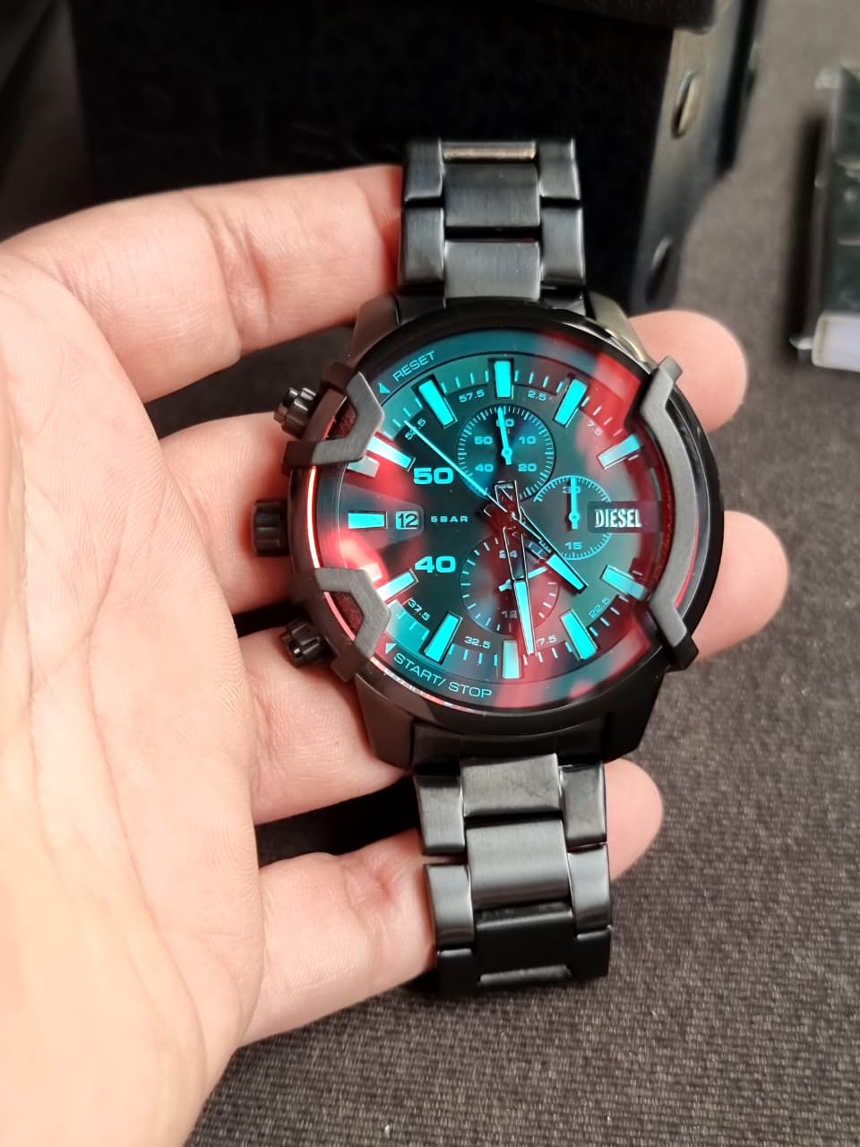 DIESEL Griffed Watch for Men, Quartz Chronograph Movement DZ4578 - Image 4