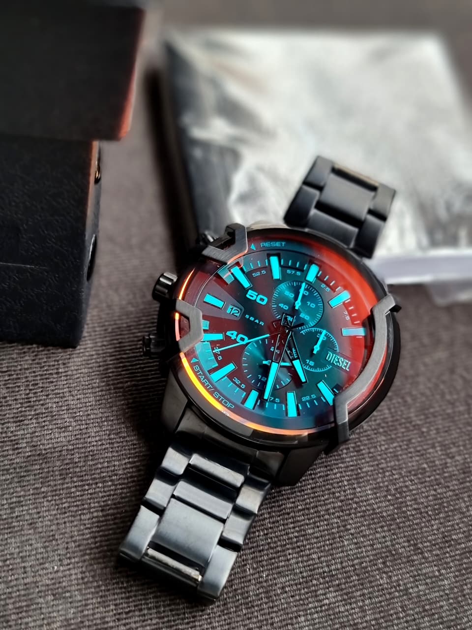 DIESEL Griffed Watch for Men, Quartz Chronograph Movement DZ4578 - Image 6