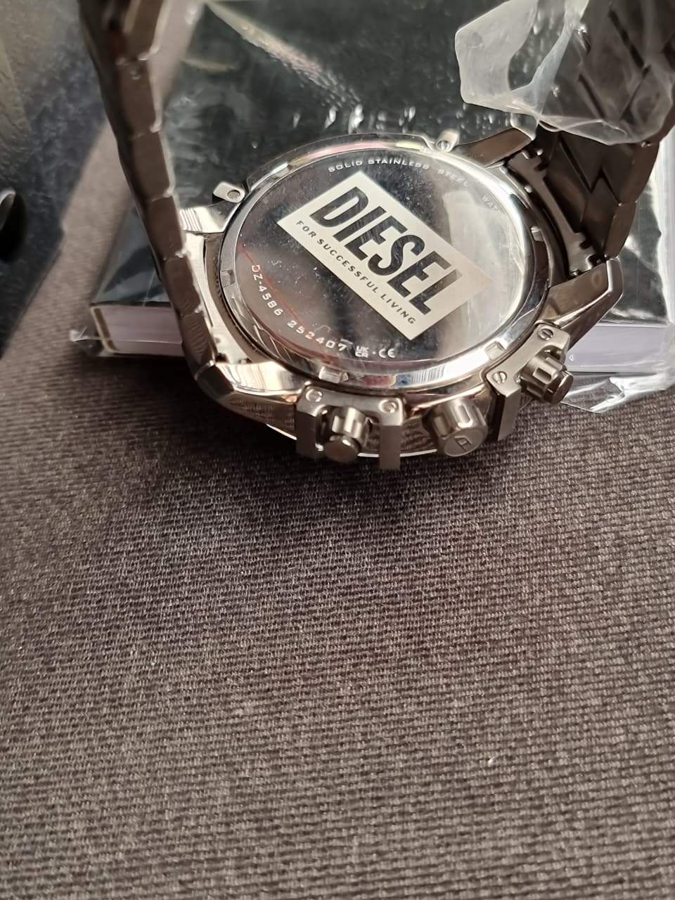 DIESEL Griffed Watch for Men, Quartz Chronograph Movement with Stainless Steel Strap DZ4586 - Image 3