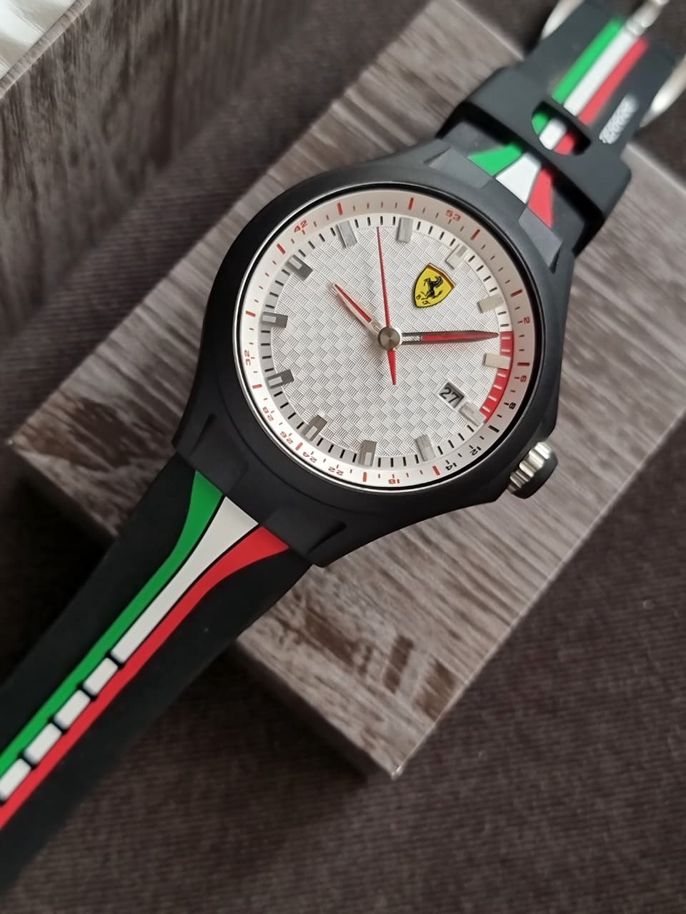 Ferrari mens Watch 830008 - Image 3