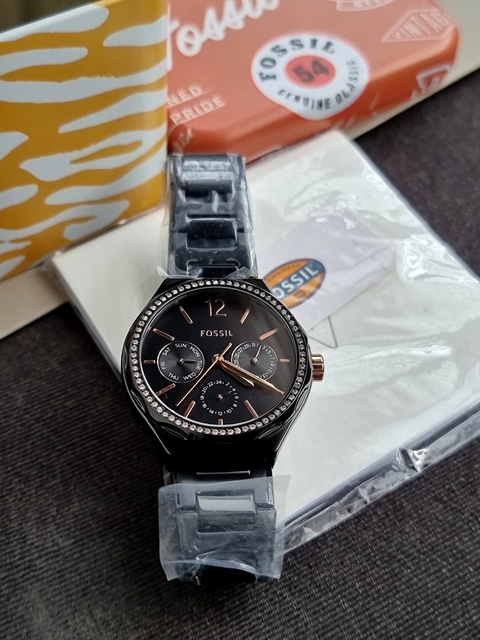 Fossil Bq2465 Ladies Watch Black Dial Black Casing Cosmograph Quartz Wath - Image 7
