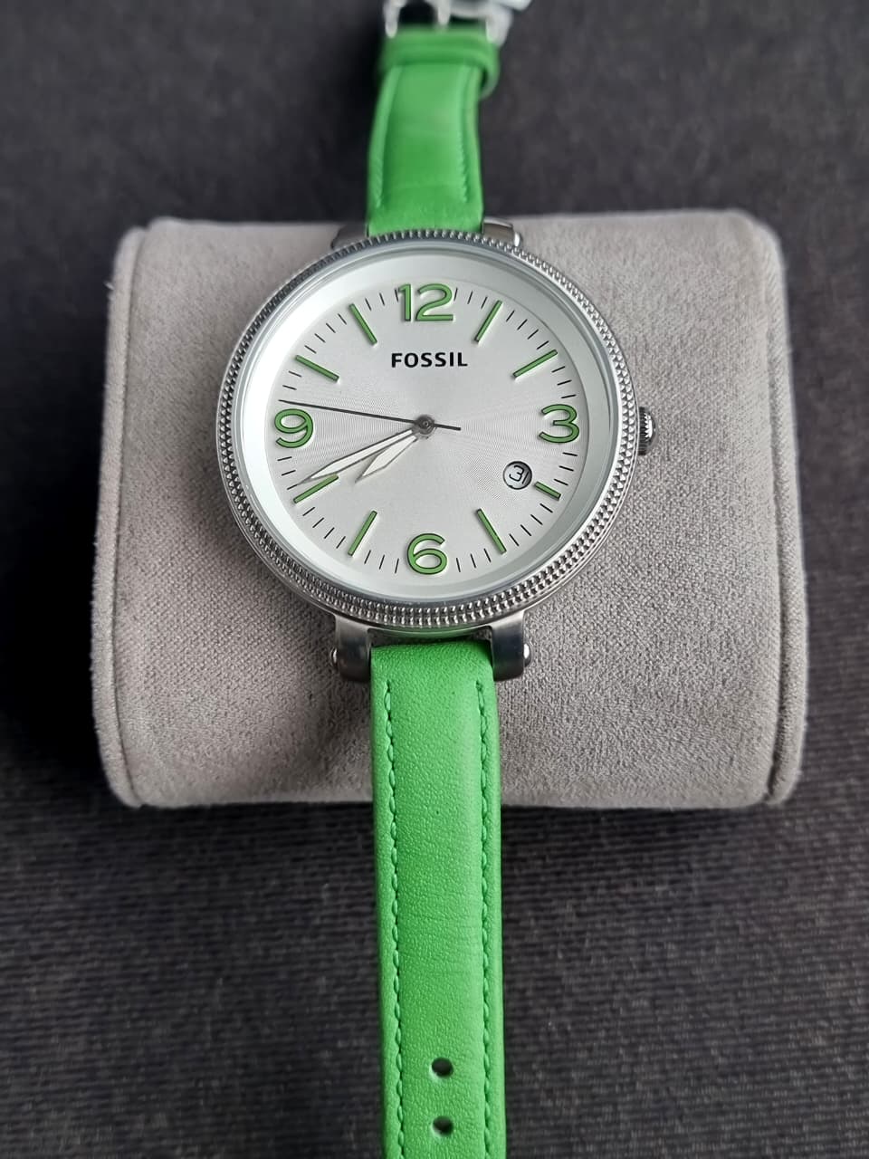 Fossil es3303 Ladies Watch Green Leather Strap Quartz Watch (BACK PLAIN ) Without BOX - Image 4