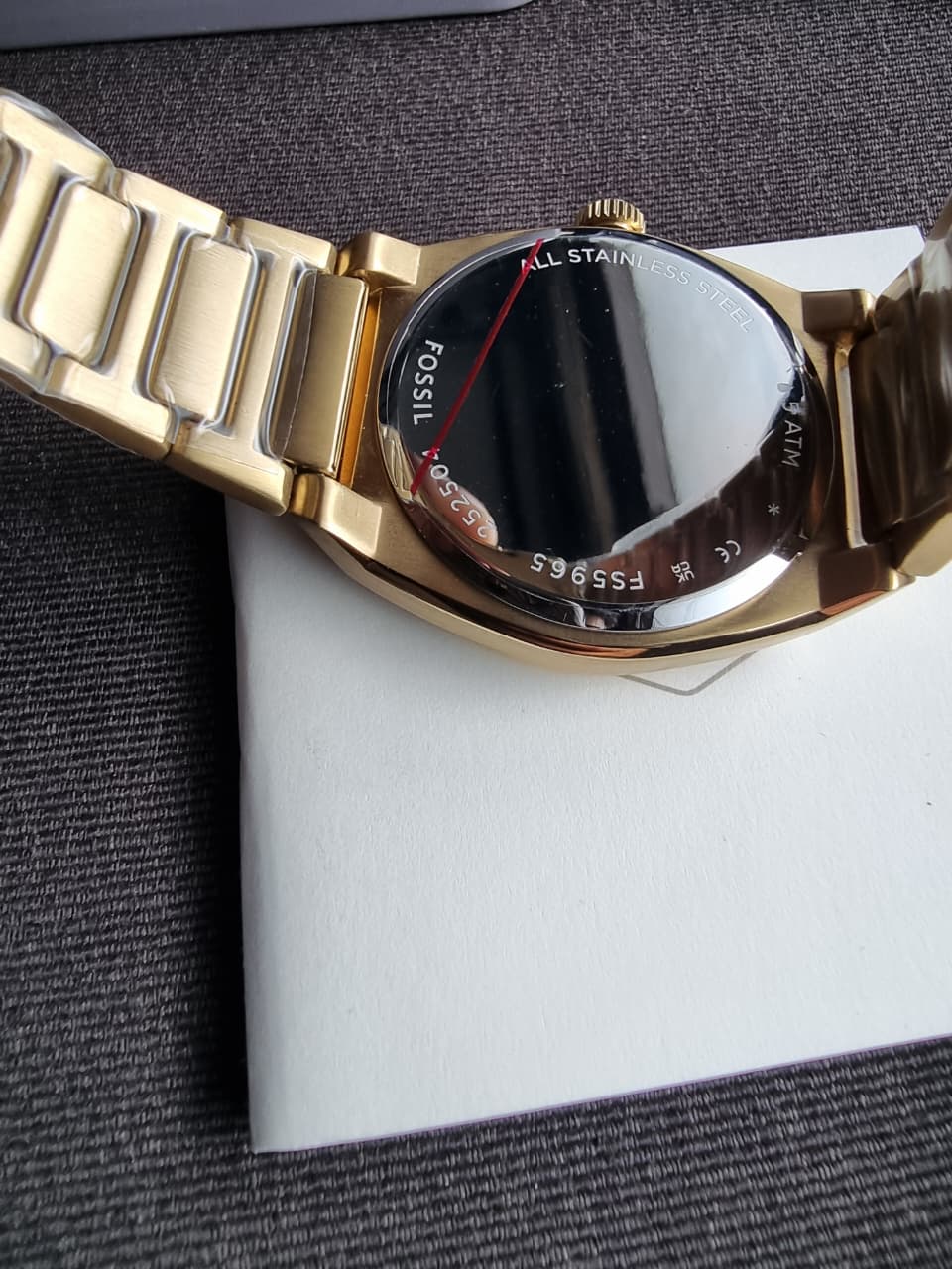 Fossil Everett Gold Stainless Steel Gold Dial Quartz Men's Watch 42mm – FS5965 - Image 5