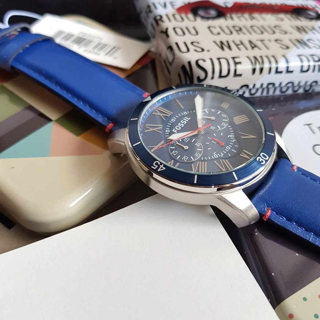 Fossil Men’s Chronograph Quartz Leather Strap Multi Color Dial 44mm Watch FS5373 - Image 6