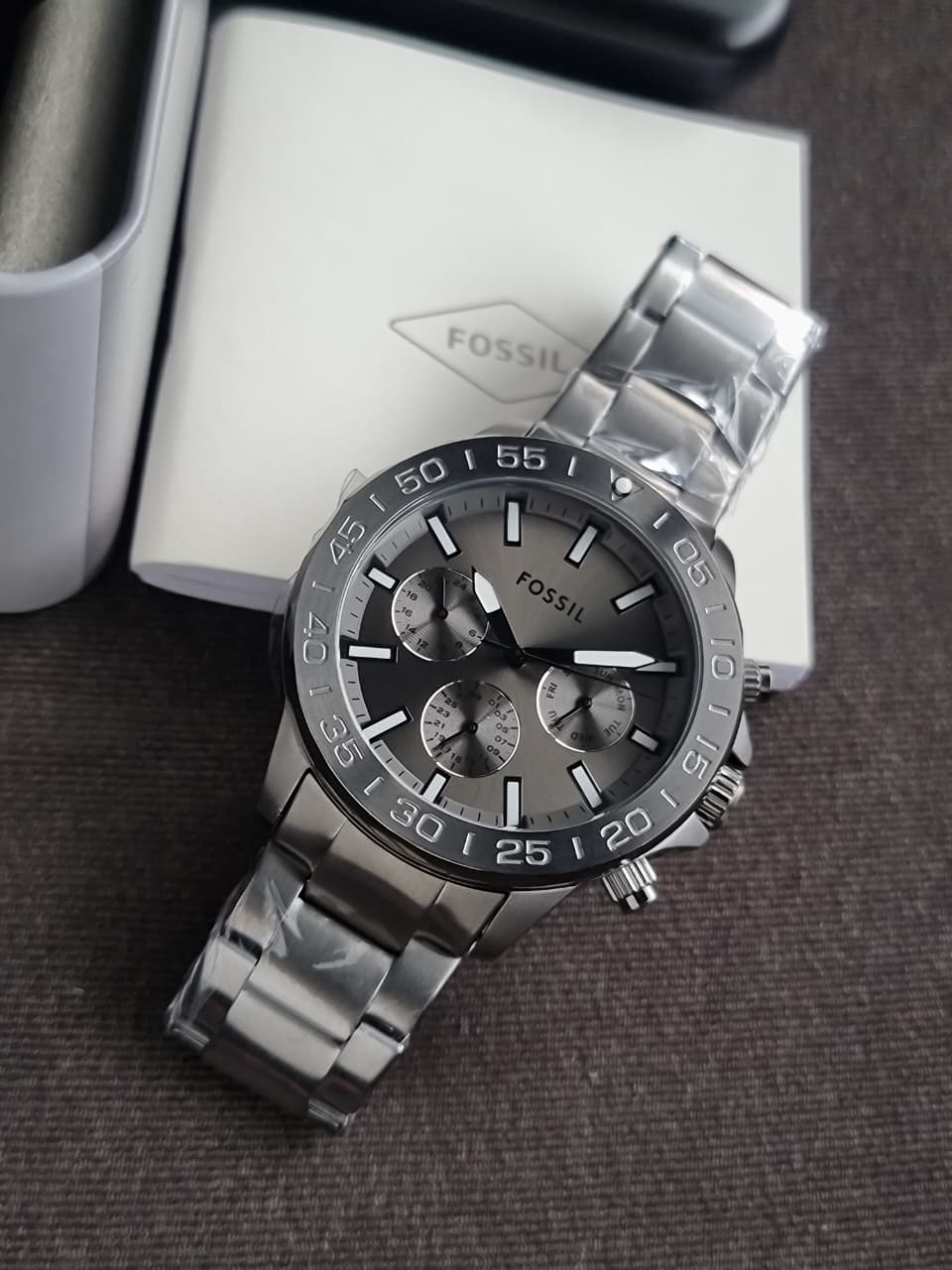 Fossil Men’s Chronograph Stainless Steel Grey Dial 45mm Watch BQ2491 - Image 7