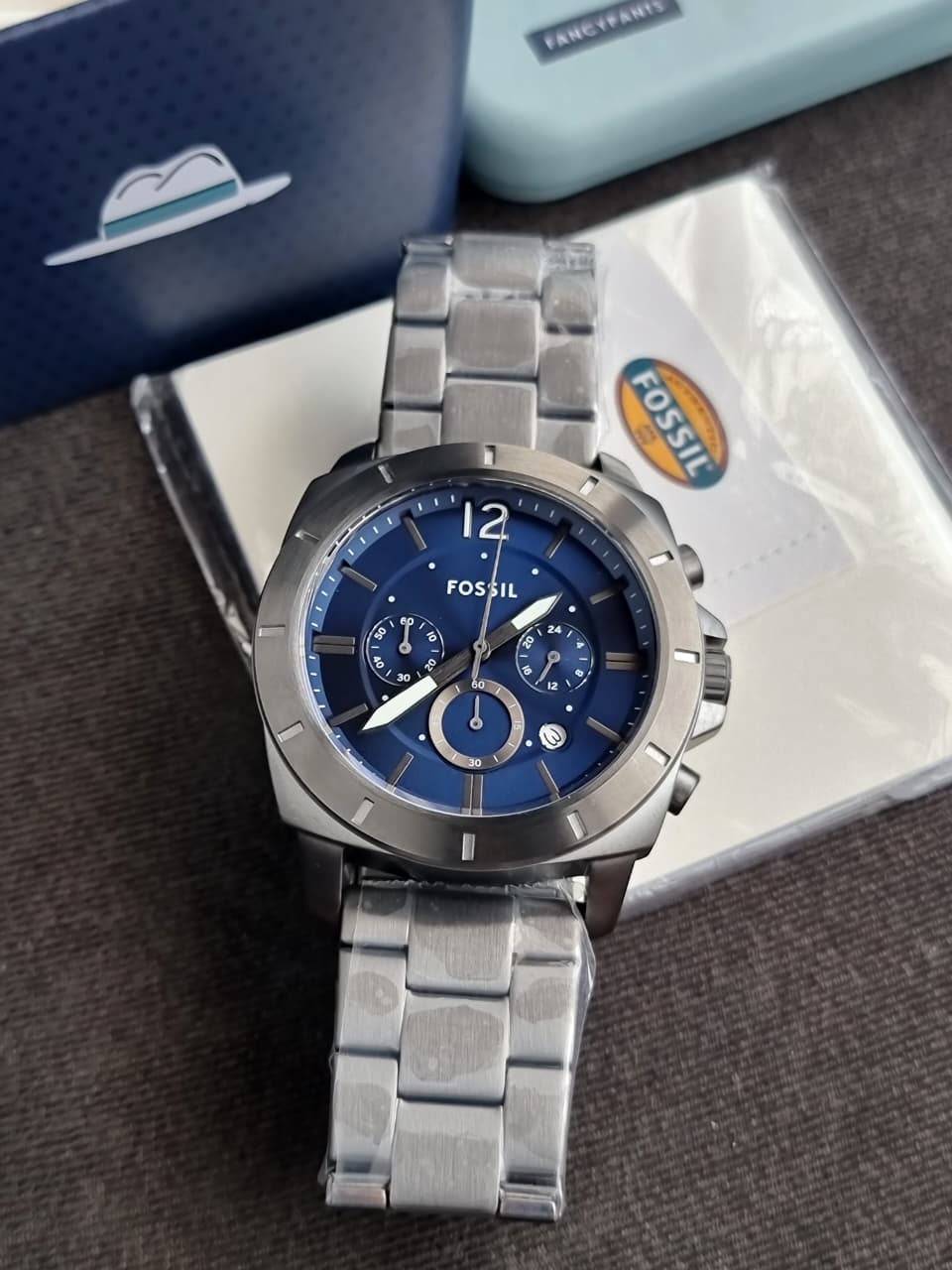 Fossil Men's Analog Quartz Watch with Stainless Steel Strap BQ2816 - Image 2