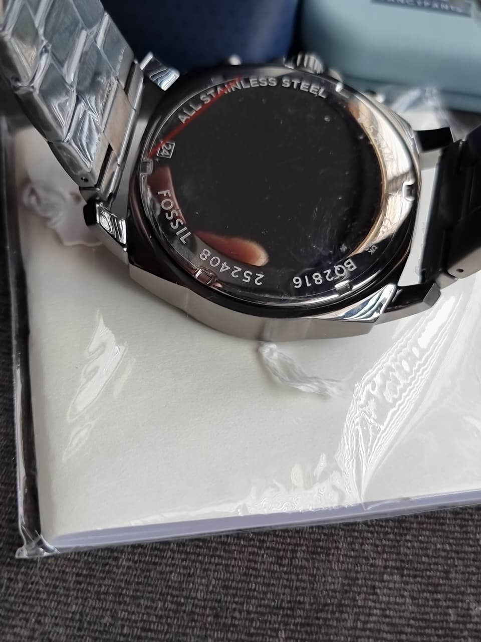 Fossil Men's Analog Quartz Watch with Stainless Steel Strap BQ2816 - Image 4