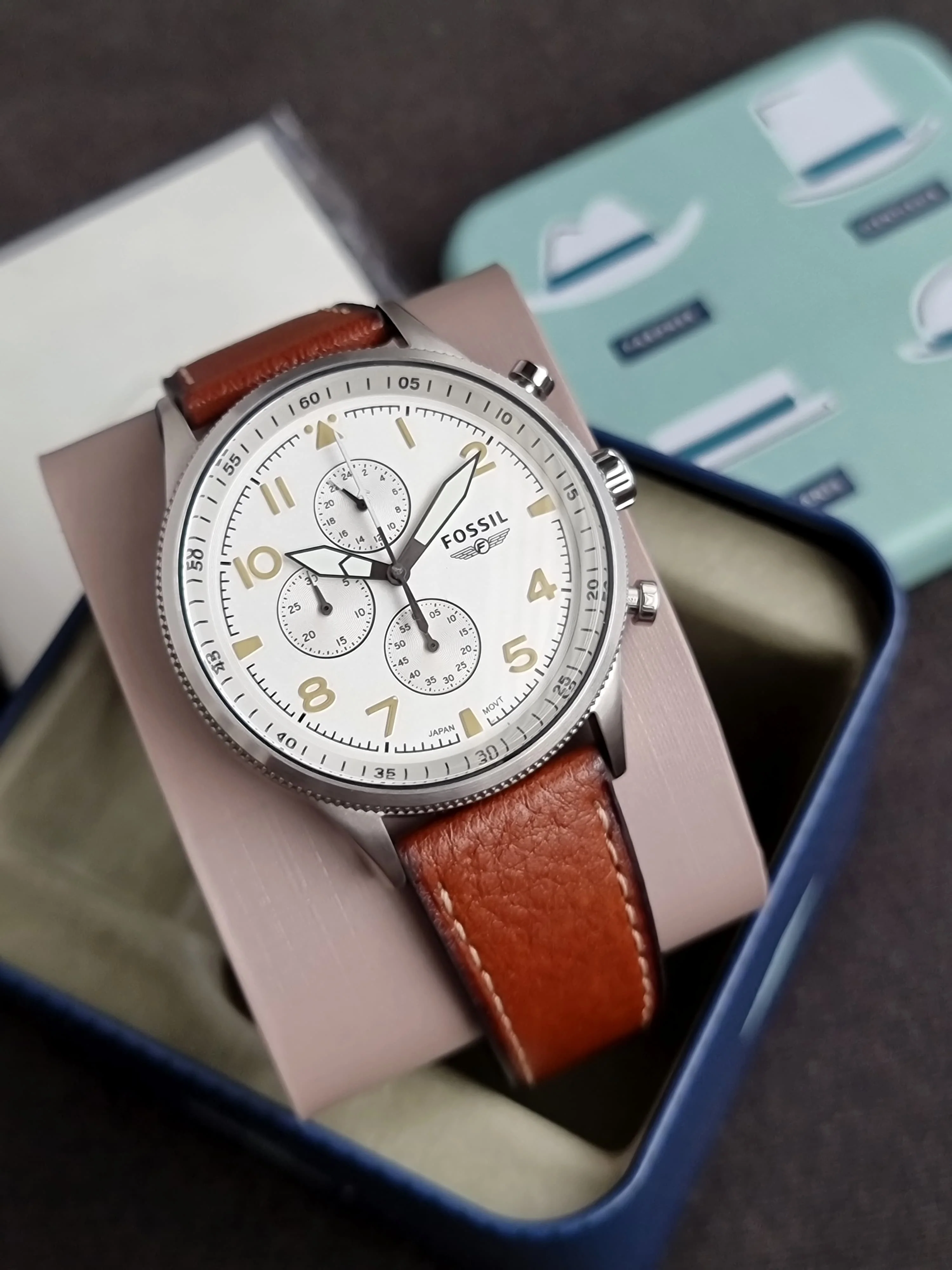 FOSSIL RETRO PILOT SILVER DIAL CHRONOGRAPH BROWN LEATHER MEN'S WATCH FS5809 - Image 3