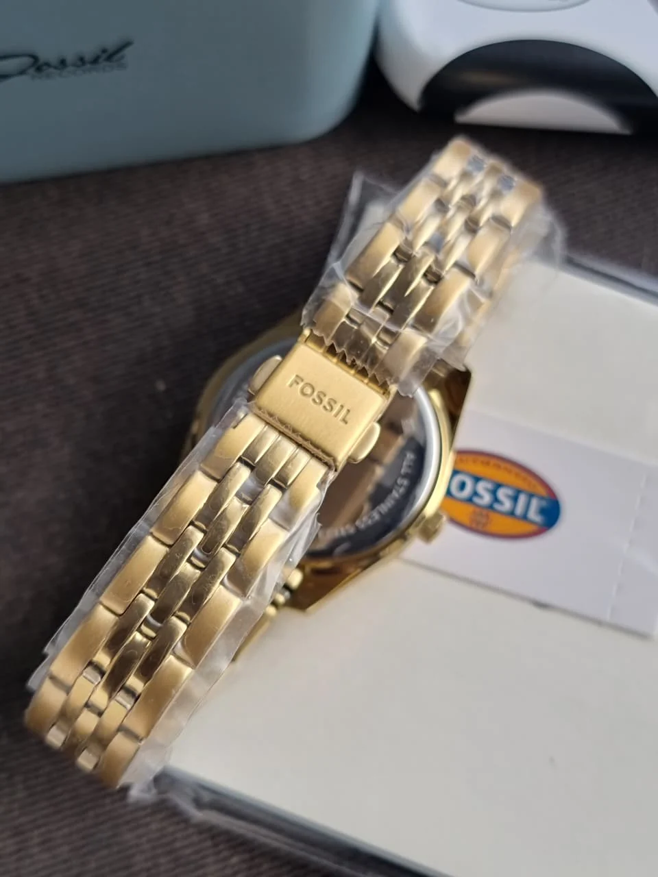 Fossil Scarlette Three-Hand Date Gold-Tone Stainless Steel Watch ES5338 - Image 2