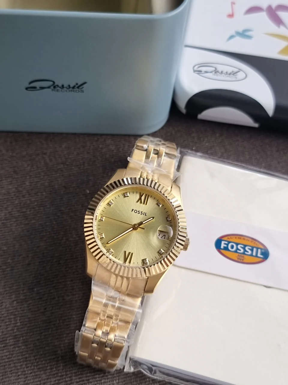 Fossil Scarlette Three-Hand Date Gold-Tone Stainless Steel Watch ES5338 - Image 3