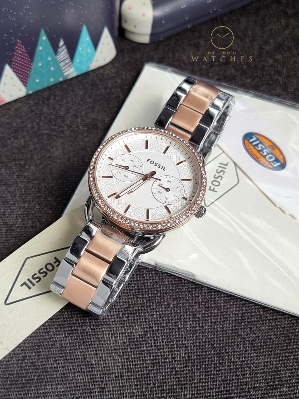 Fossil Women’s Quartz Stainless Steel Silver Dial 35mm Watch ES4396 - Image 3