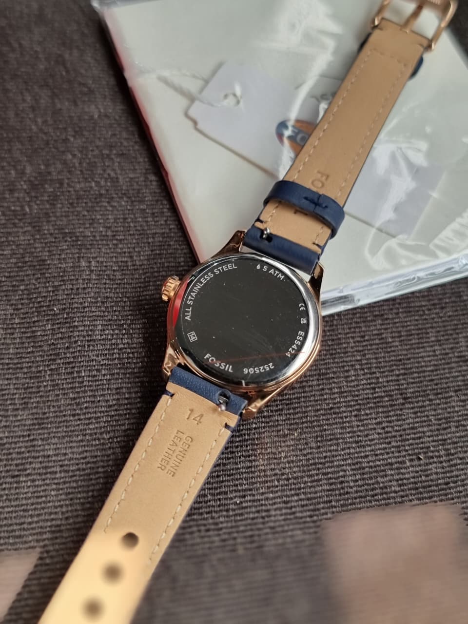 Fossil Women's Gilmore Three-Hand Date ES5424 - Image 4