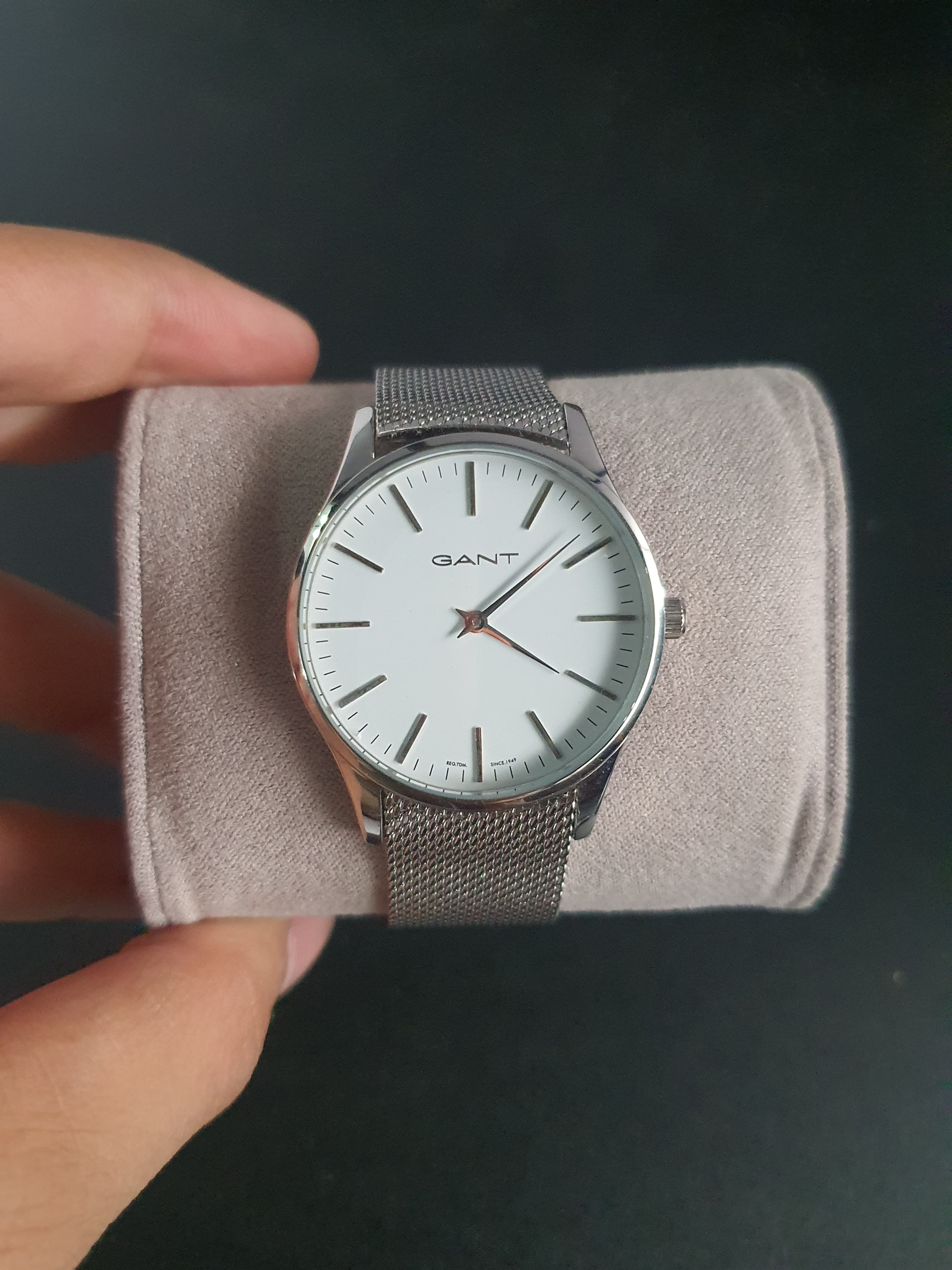 Gant Ladies Watch 35mm Dial Silver Mesh Chain Quartz Watch - Image 7