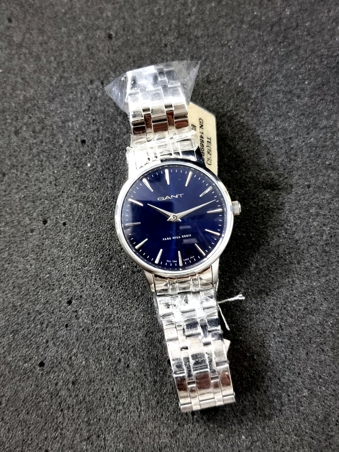 Gant Ladies Watch Blue Dial 32mm Silver Chain - Image 5