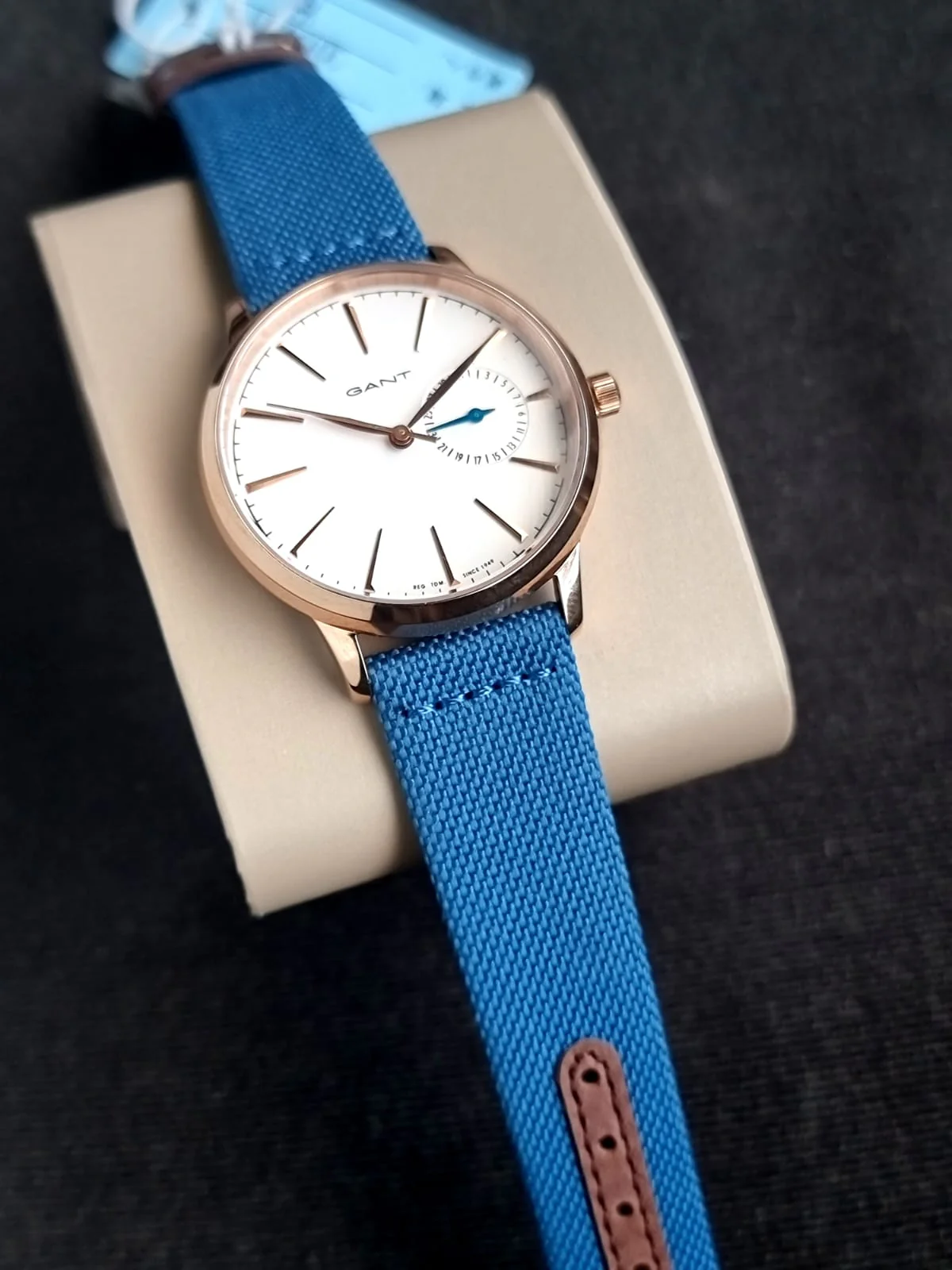 Gant White Dial 34mm Dial Watch Rose Gold Casing Quartz Watch - Image 6
