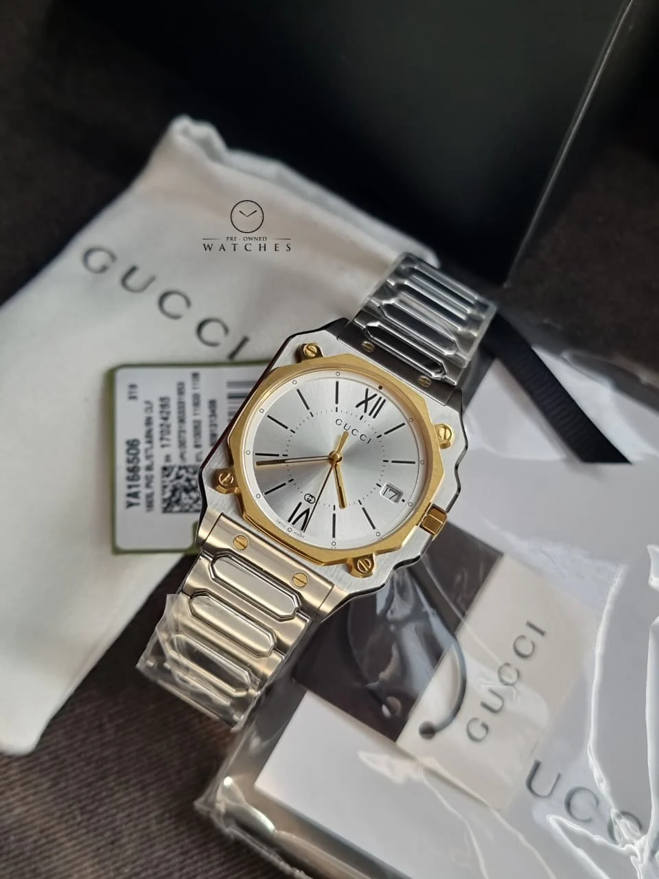 Gucci G-Flat Quartz Stainless Steel 30mm Silver Dial Women's Watch YA166506