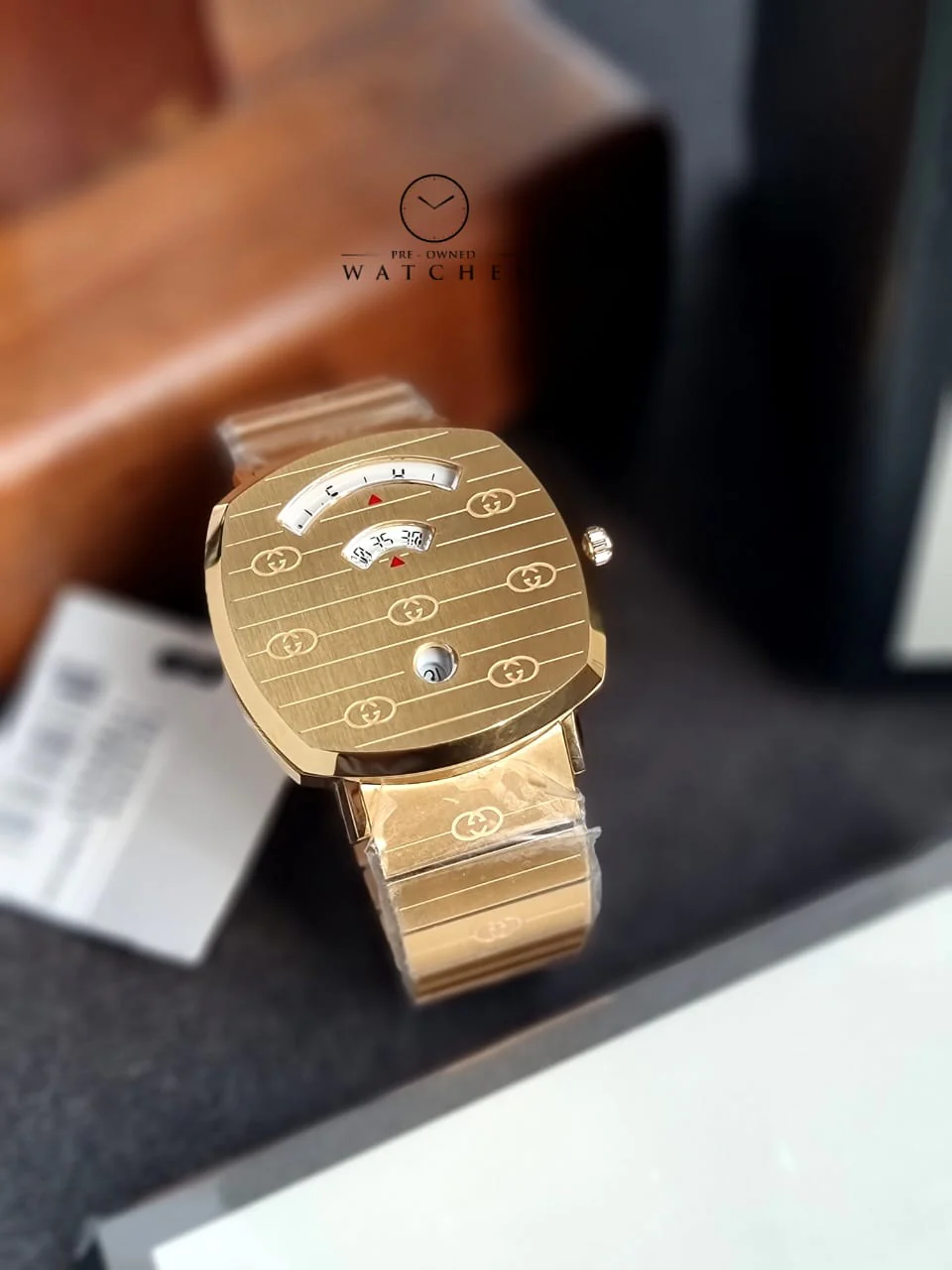Gucci Unisex Swiss Made Quartz Stainless Steel Gold 38mm Watch YA157409 - Image 6