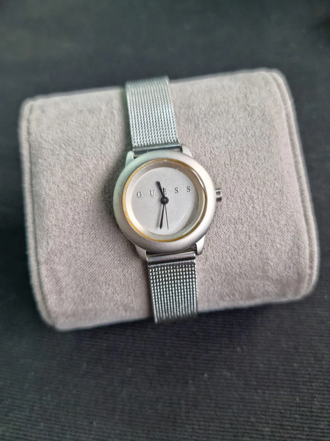 Guess Ladies Watch Mesh Chain - Image 5