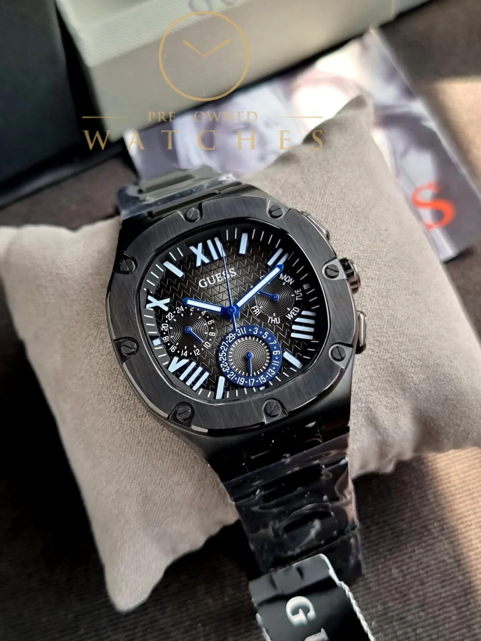 Guess Men’s Quartz Grey Stainless Steel Black Dial 42mm Watch GW0572G5 - Image 10