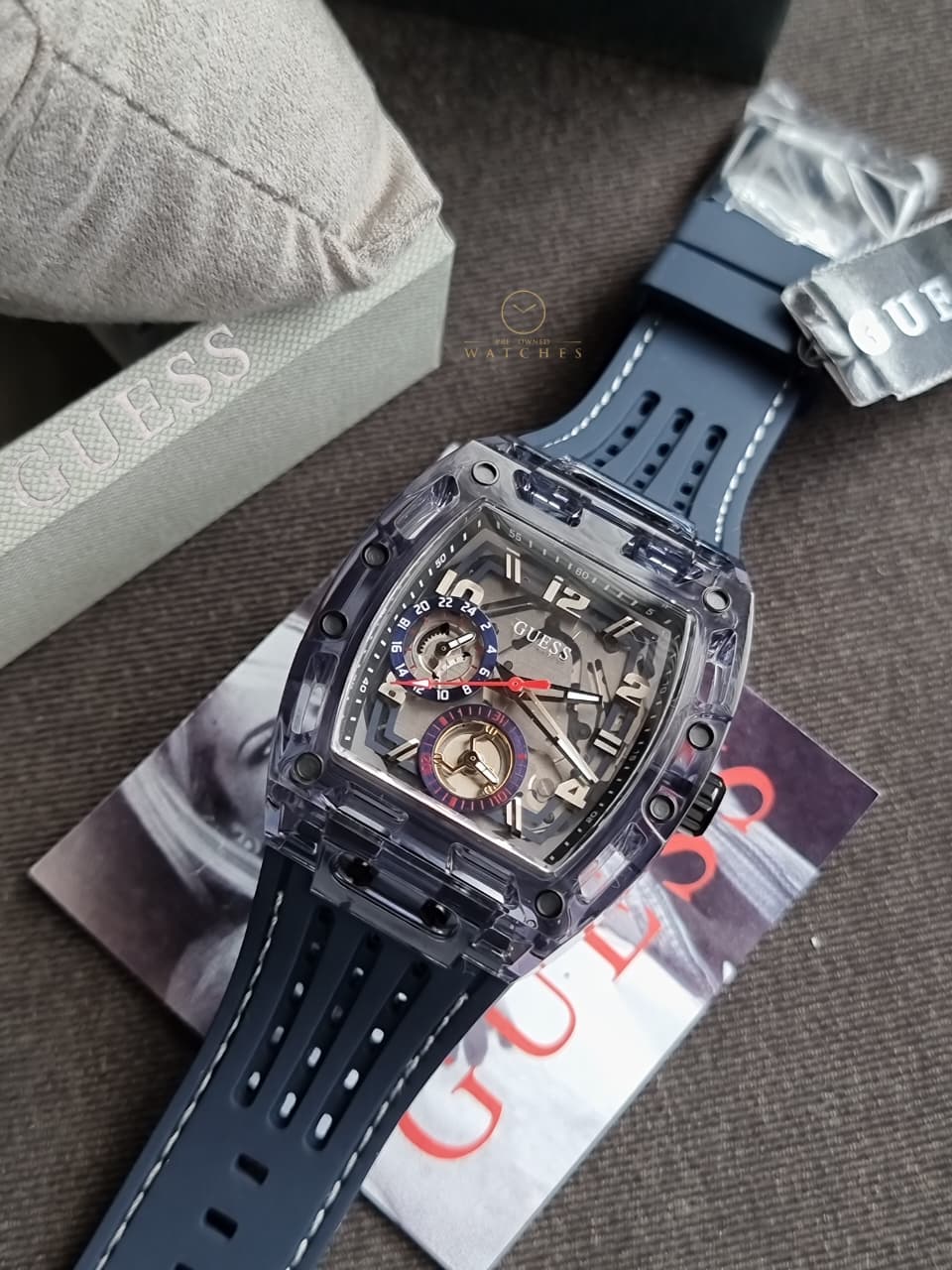 Guess Men’s Quartz Navy Blue Silicone Strap Navy Blue Dial 44mm Watch GW0499G1 - Image 6