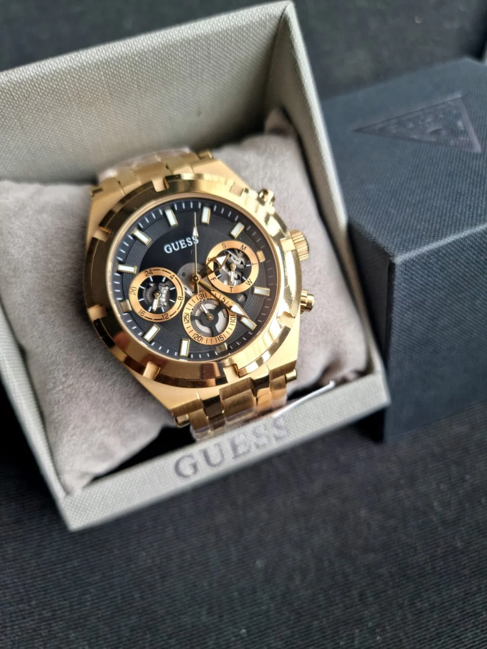 Guess Men’s Quartz Stainless Steel Black Dial 44mm Watch GW0260G2 - Image 6