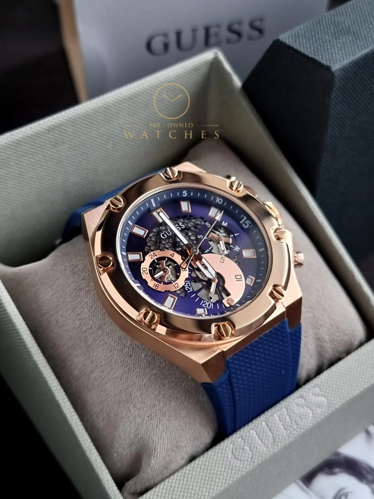 GUESS US Men's Rose Gold-Tone and Black Multifunction Watch - Image 6