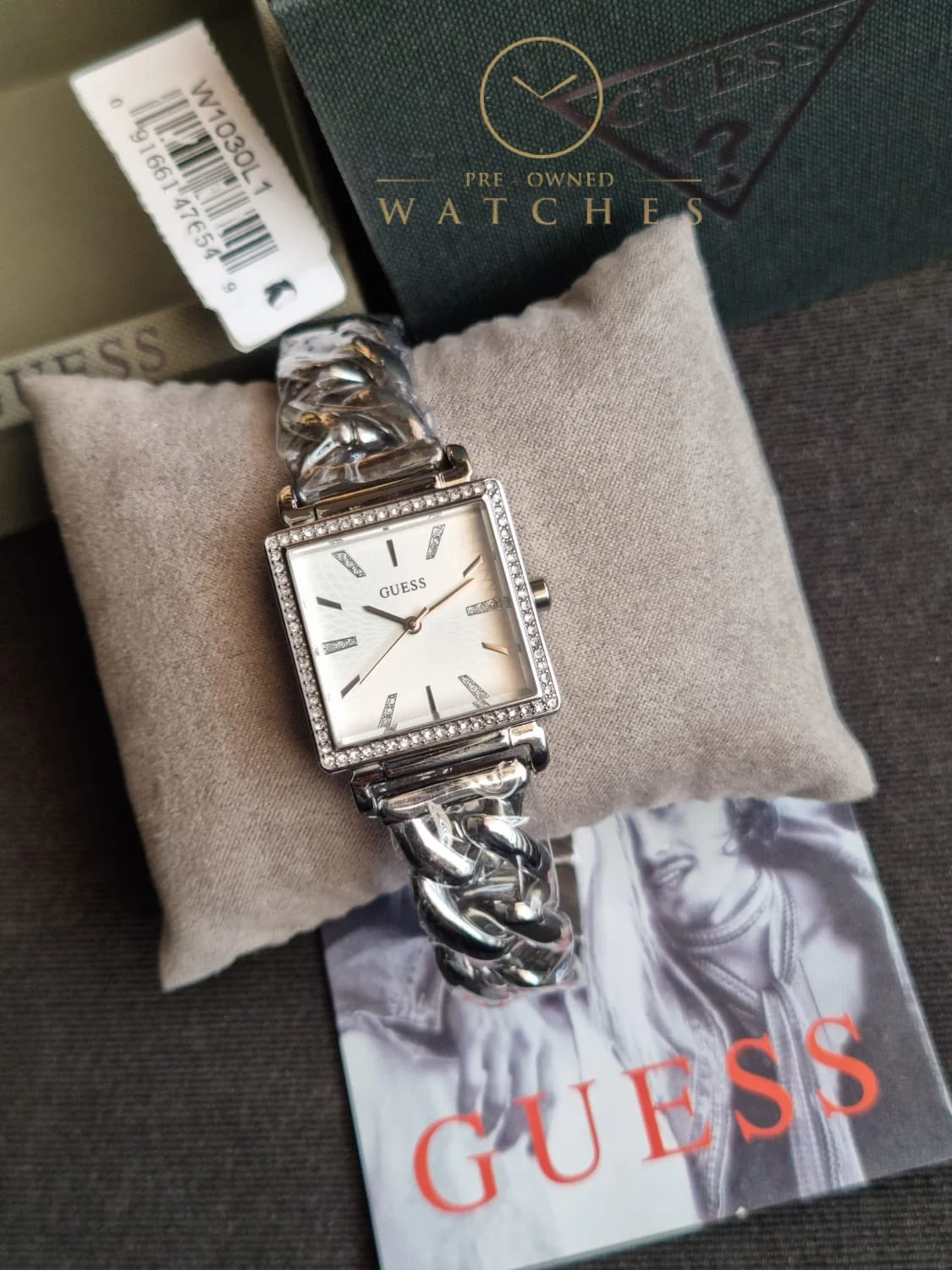 Guess Women’s Quartz Silver Stainless Steel Silver Dial 28mm Watch W1030L1 - Image 4