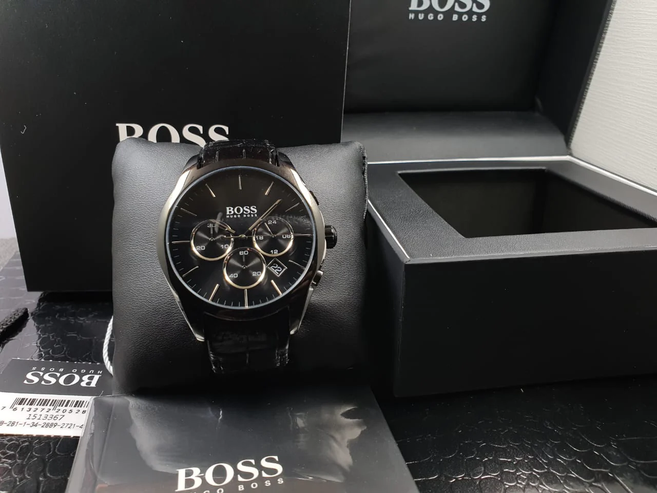 Hugo Boss Men’s Quartz Lather Strap Black Dial 46mm Watch 1513367 - Image 5
