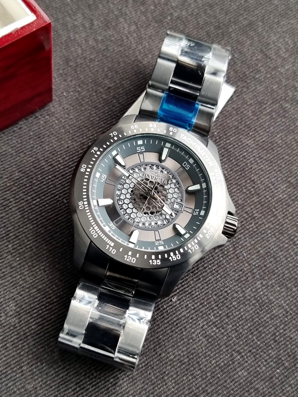 Invicta 25339 Men's Speedway Grey Dial Gunmetal IP Steel Bracelet Quartz Watch - Image 5
