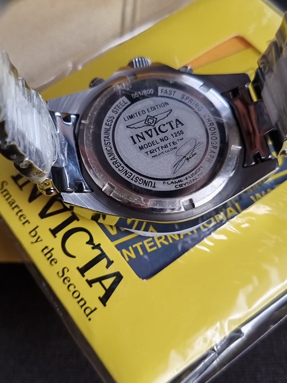 invicta Pro Diver Men Model 1250 - Men's Watch Quartz - Image 4