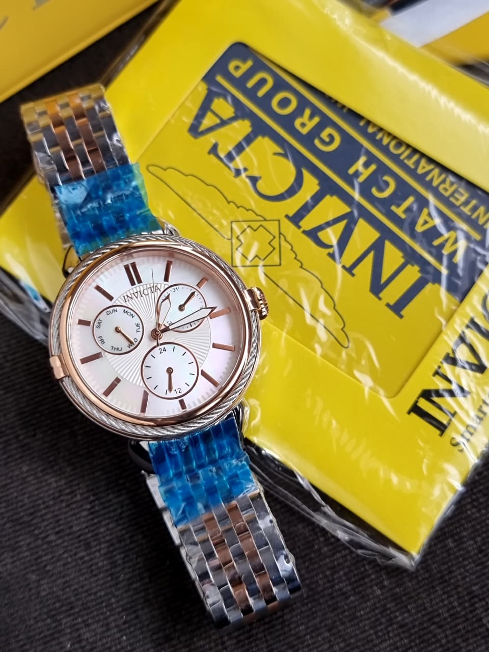 Invicta Wildflower Lady Model 30852 - Ladies Watch Quartz - Image 2
