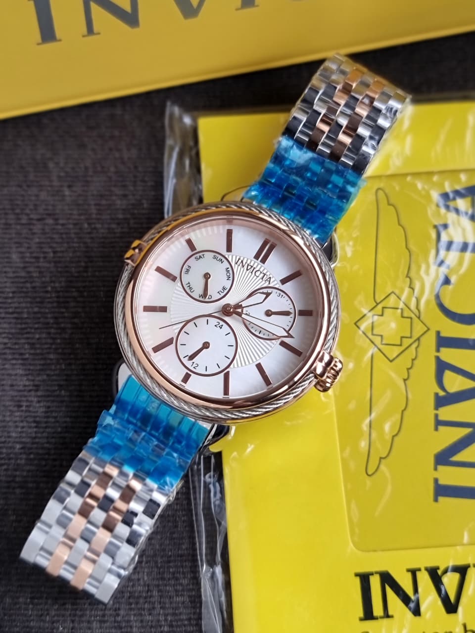 Invicta Wildflower Lady Model 30852 - Ladies Watch Quartz - Image 3