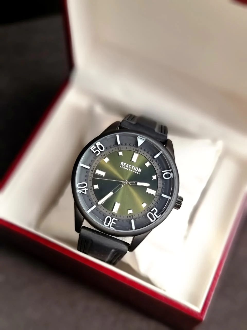Kenneth Cole Black Rubber Strap Green Dial Gents Watch RK51104003 - Image 5