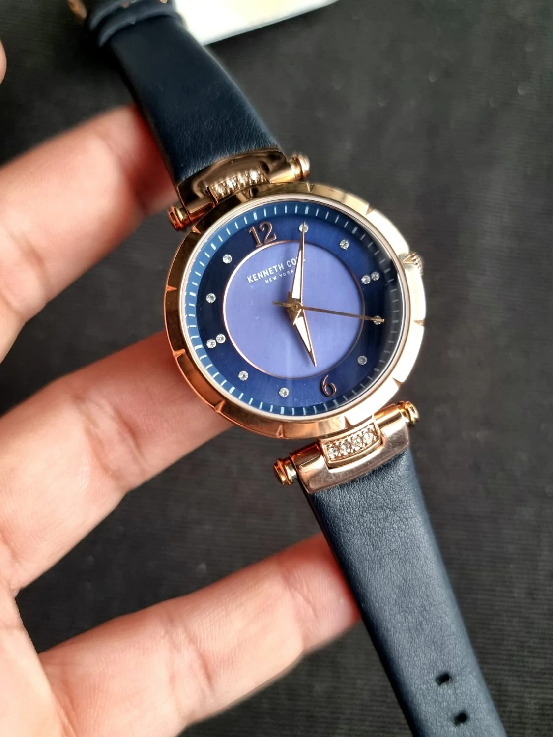Kenneth Cole Ladies Watch Purple dial - Image 4