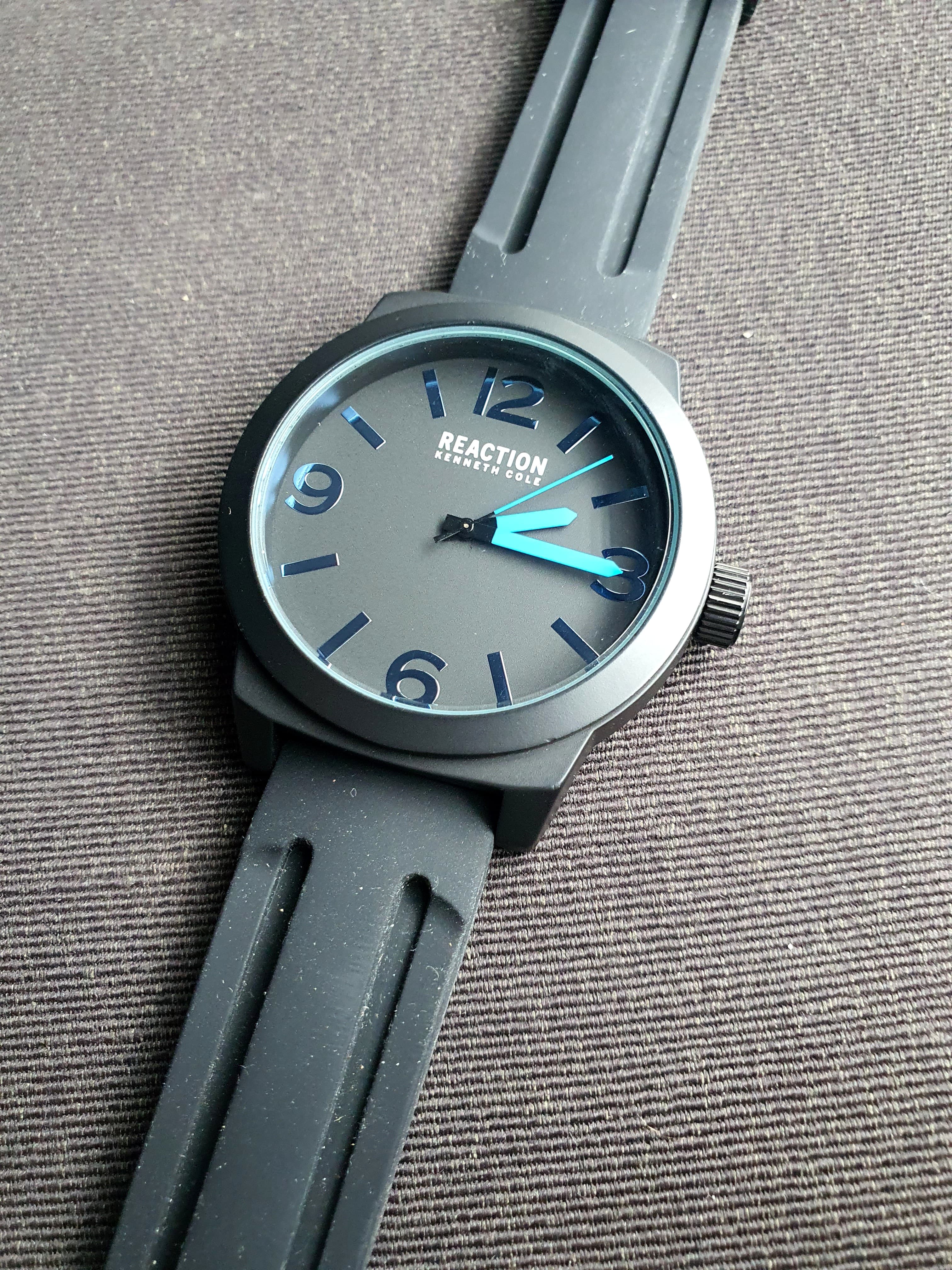 Kenneth Cole Reaction Black Rubber Strap Black Casing Black Dial 48mm Quartz Watch - Image 3