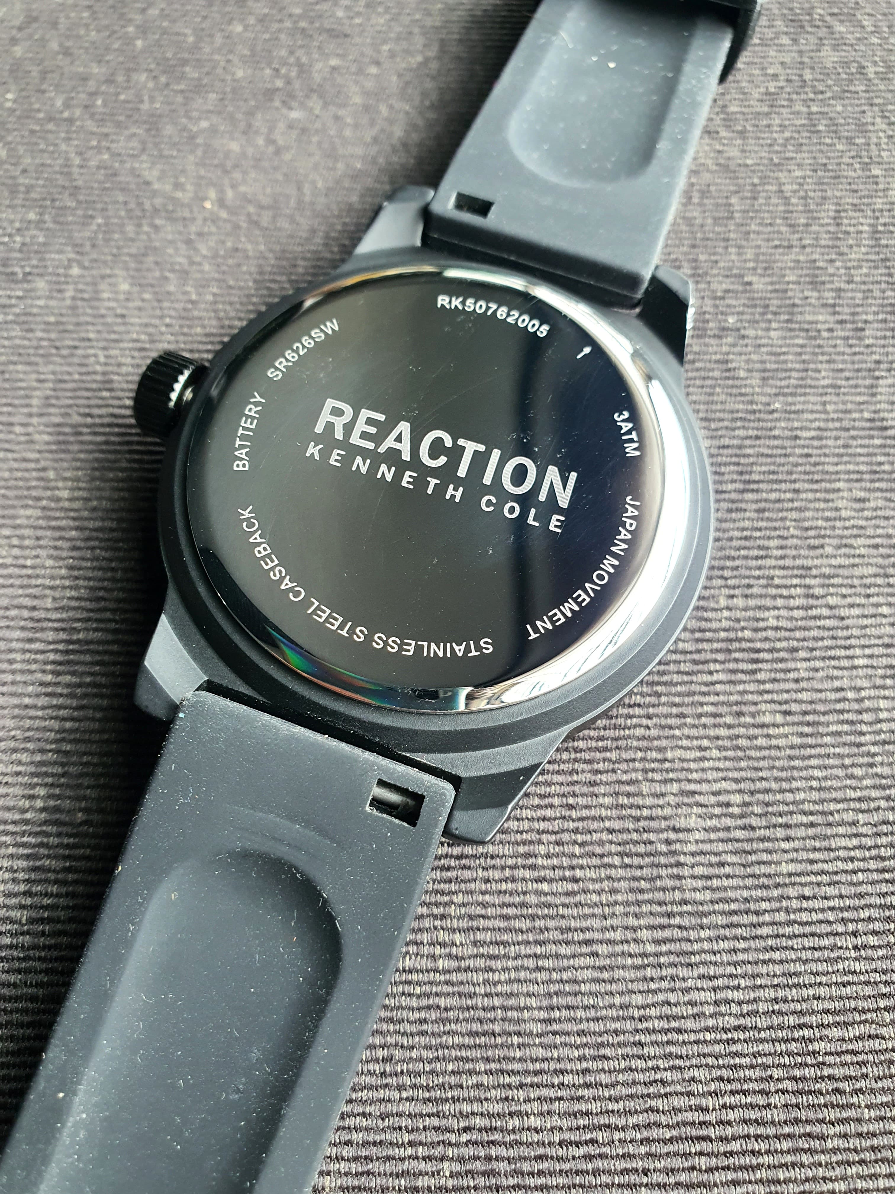 Kenneth Cole Reaction Black Rubber Strap Black Casing Black Dial 48mm Quartz Watch - Image 5