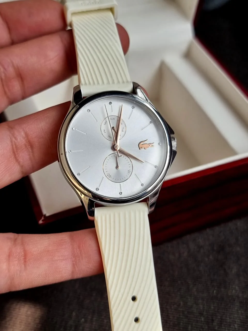 Lacoste Ladies Watch White Dial Silicon Strap 38mm Quartz Watch - Image 4