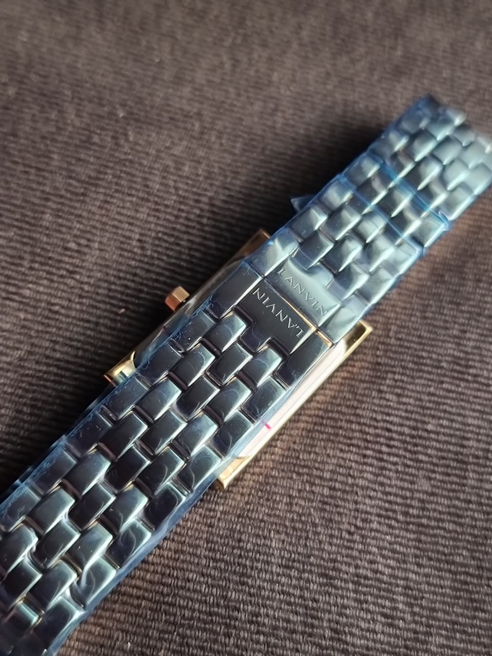Lanvin Swiss made Ladies Watch Golden Casing Quartz Watch - Image 6