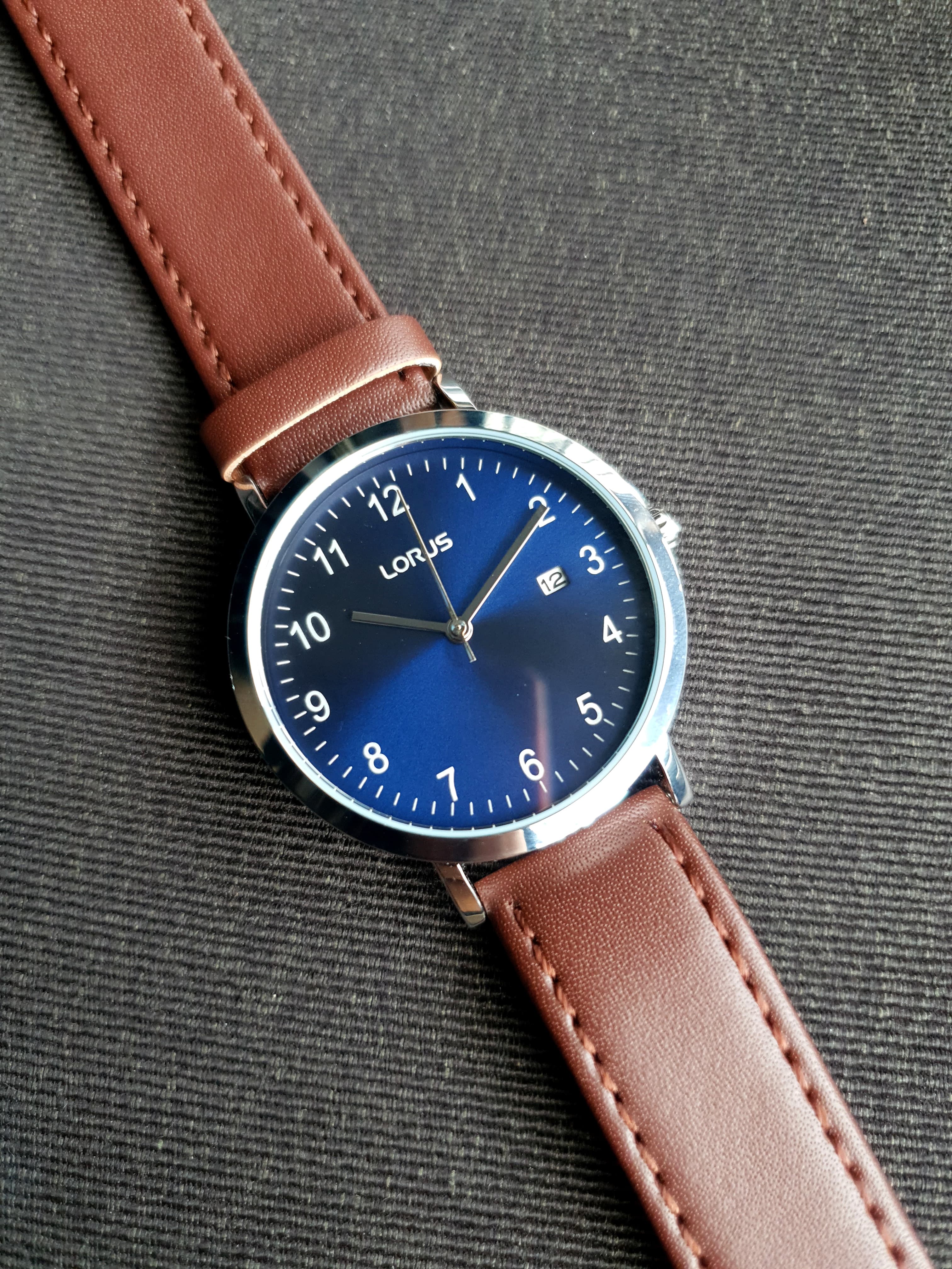Lorus Sub Brand oF Seiko Gents Watch 38mm Quartz Watch - Image 9